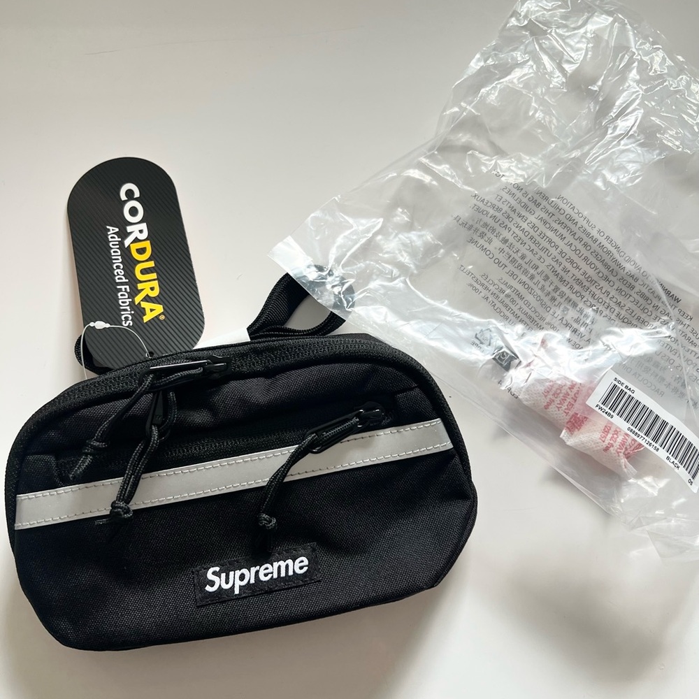 Supreme 24 FW mini bag